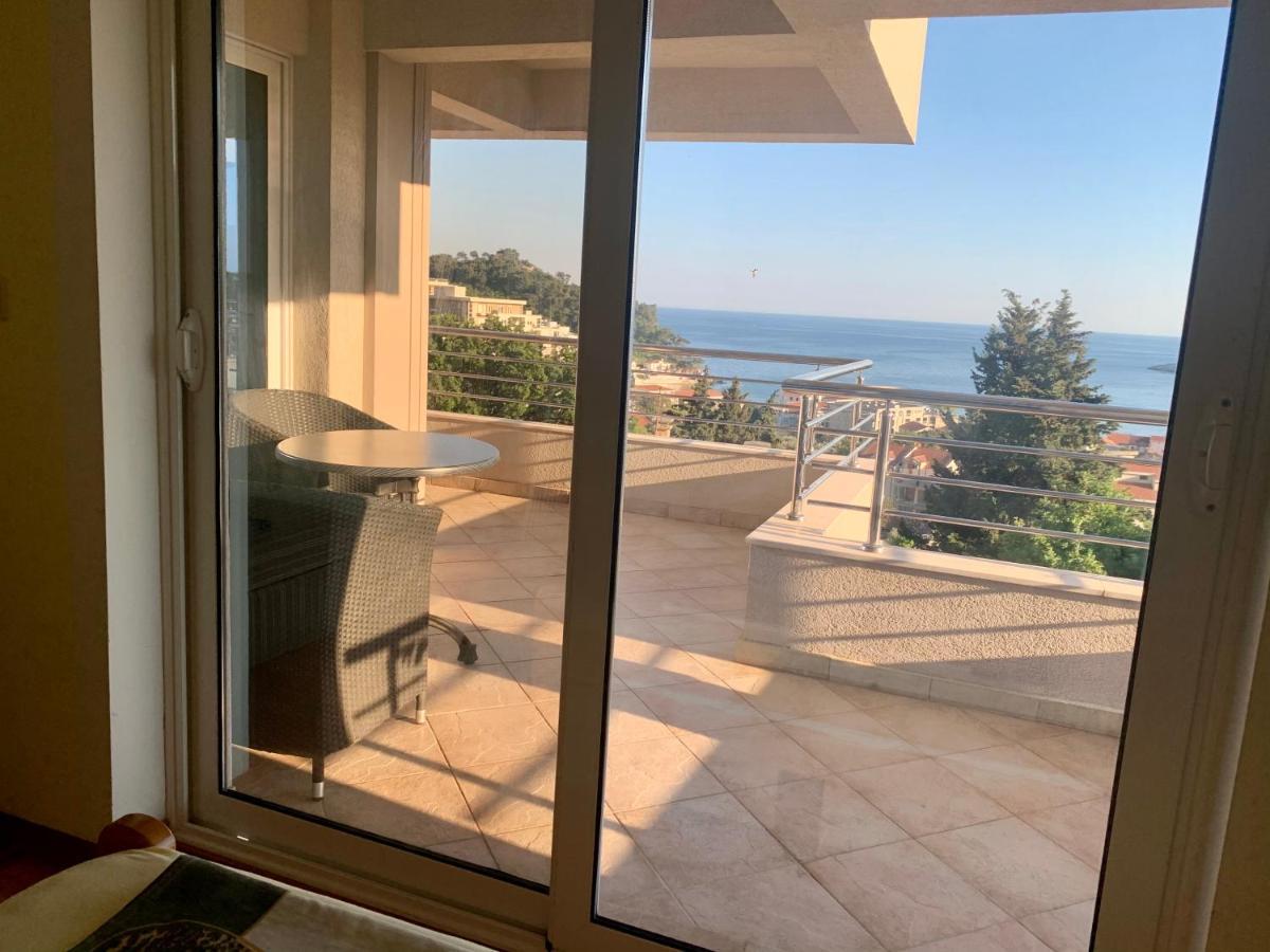 Blue Sky Apartment Petrovac na moru Exterior foto