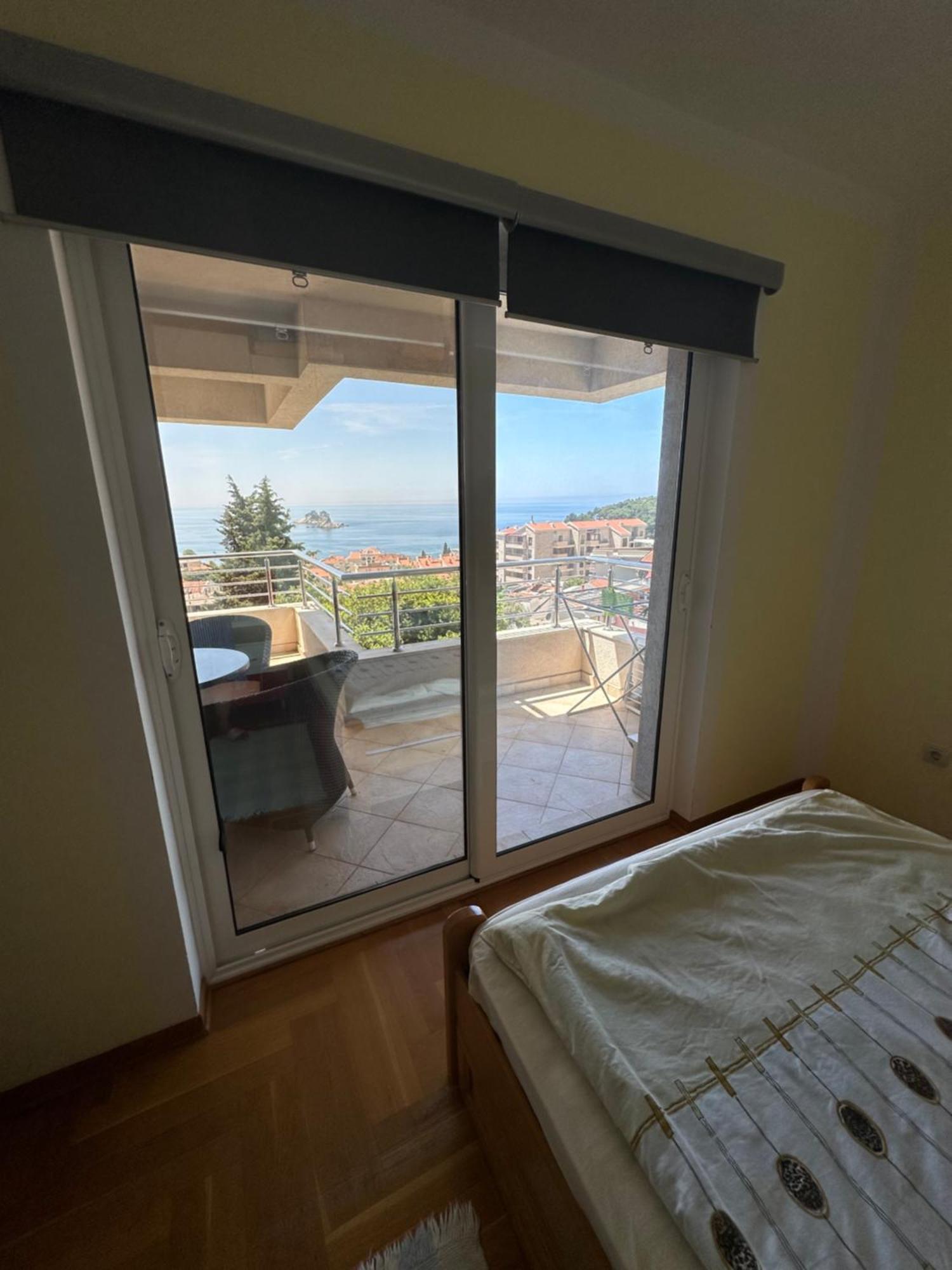 Blue Sky Apartment Petrovac na moru Exterior foto